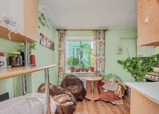 Продается 4-ком. квартира, 61 м2, село Табачное, Юбилейная улица, 8