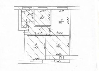 Продаю 4-ком. квартиру, 83.7 м2, Клинцы, Октябрьская улица, 35