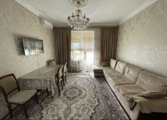 Продаю 2-комнатную квартиру, 60 м2, посёлок городского типа Семендер, проспект Казбекова, 117