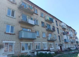Продажа двухкомнатной квартиры, 43 м2, поселок Комсомольский, Кемеровская улица, 2