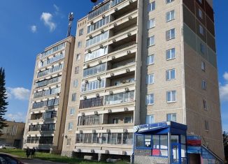 Продается 3-ком. квартира, 63.5 м2, Сысерть, улица Карла Либкнехта, 72