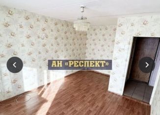 Сдается однокомнатная квартира, 33 м2, Краснокамск, улица 50 лет Октября, 6А