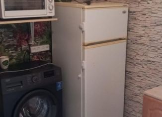 Продается 2-комнатная квартира, 39 м2, Челябинск, Салютная улица, 23, Тракторозаводский район