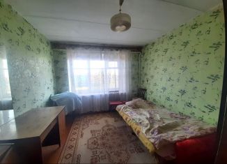 Продажа 3-комнатной квартиры, 52 м2, село Большая Брембола, улица Строителей, 8