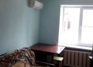 Сдается в аренду комната, 15 м2, Таганрог, улица Толбухина, 1