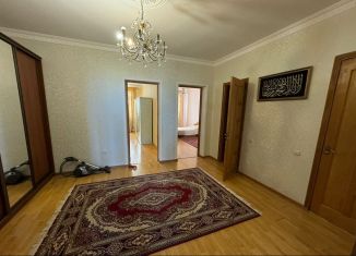 Сдаю в аренду 3-ком. квартиру, 88 м2, Махачкала, проспект Насрутдинова, 55к1