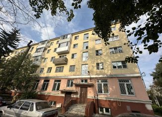 Продажа 2-комнатной квартиры, 42.9 м2, Клин, улица Гагарина, 28