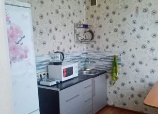 Сдается 2-ком. квартира, 44 м2, Кемеровская область, проезд Чекистов, 9