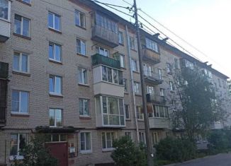 Продам 3-комнатную квартиру, 56.7 м2, Санкт-Петербург, Ропшинское шоссе, 2