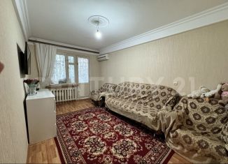 2-комнатная квартира на продажу, 55 м2, Махачкала, улица Каримова, 10