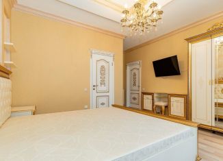 Сдается 3-ком. квартира, 150 м2, Краснодар, улица Кубанская Набережная, 37, микрорайон Центральный