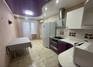 Сдаю в аренду двухкомнатную квартиру, 75 м2, Балашов, улица Пушкина, 40