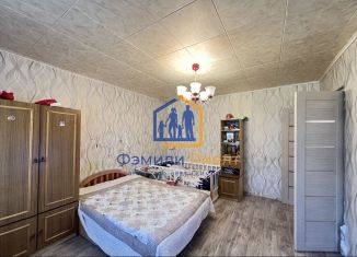 Продается 2-ком. квартира, 48 м2, Малоярославец, Фестивальная улица, 3