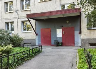 Продается 4-ком. квартира, 75 м2, Санкт-Петербург, проспект Энгельса, 131к2, муниципальный округ Сергиевское