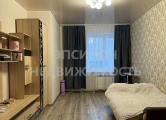 Продаю 1-комнатную квартиру, 40 м2, Курск, улица Перекальского, 11, Центральный округ