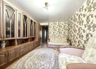 Продается трехкомнатная квартира, 68 м2, Ахтубинск, улица Щербакова, 18