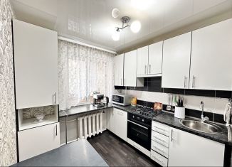 Продается 2-комнатная квартира, 51 м2, Саратов, Майская улица, 14