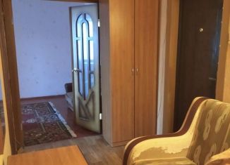 Сдается двухкомнатная квартира, 60 м2, Елец, улица Костенко, 58А