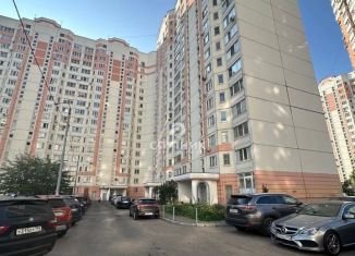 Продам 1-комнатную квартиру, 42.3 м2, Московская область, проспект Победы, 4