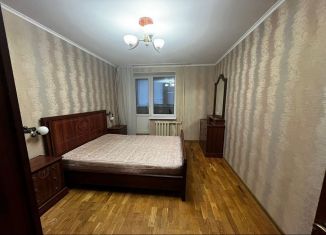 2-ком. квартира в аренду, 78 м2, Казань, улица Аделя Кутуя, 44