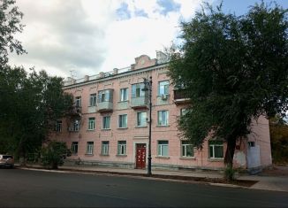 Продается 2-ком. квартира, 54.2 м2, Оренбург, улица Кирова, 4