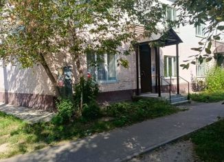 Продается двухкомнатная квартира, 34 м2, Татарстан, улица Чапаева, 47