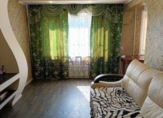 Продажа двухкомнатной квартиры, 48 м2, Балаково, улица Ленина, 111