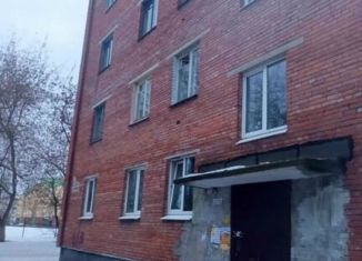 Продам трехкомнатную квартиру, 49 м2, Кингисепп, проспект Карла Маркса, 23