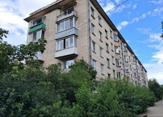 2-ком. квартира на продажу, 42 м2, городской поселок Большая Ижора, улица Астанина, 11