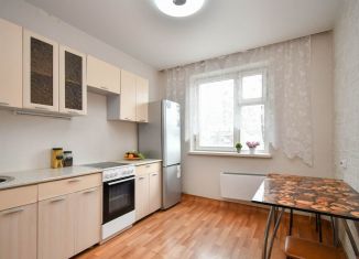 Продаю 1-комнатную квартиру, 41 м2, Красноярский край, улица Мужества, 14