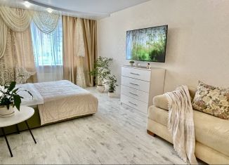 Сдам трехкомнатную квартиру, 83 м2, Мордовия, Севастопольская улица, 17