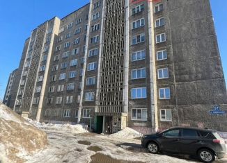 Сдается в аренду 2-комнатная квартира, 50 м2, Череповец, Набережная улица, 57