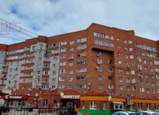 Продаю 2-ком. квартиру, 48.7 м2, Уфа, улица Юрия Гагарина, 10/2