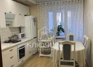 Продаю 2-ком. квартиру, 58 м2, Ессентуки, улица Гагарина, 110