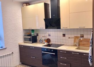 Продается трехкомнатная квартира, 75 м2, Московская область, улица Курыжова, 14к1