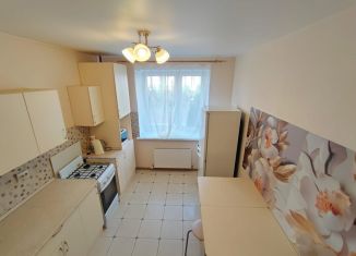 Сдается в аренду 2-ком. квартира, 55 м2, село Усады, Сиреневая улица, 4