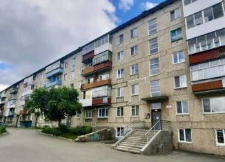 Продам 3-ком. квартиру, 59 м2, Свердловская область, улица Мира, 72