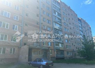 Продам 2-ком. квартиру, 54 м2, Рязань, улица Островского, 27к1