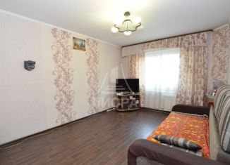 Продам 3-ком. квартиру, 63 м2, Омск, улица Конева, 26, Кировский округ