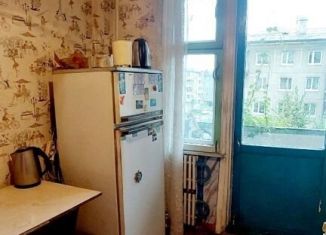 3-комнатная квартира на продажу, 58 м2, Ангарск, 8-й микрорайон, 93