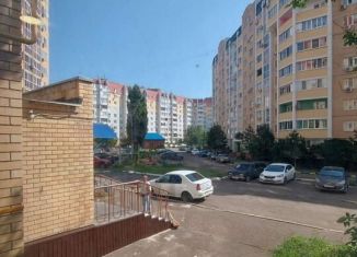 Продам 1-ком. квартиру, 38 м2, Оренбург, улица Диагностики, 9