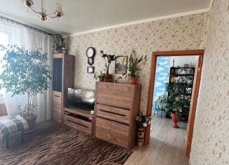 Продается 3-комнатная квартира, 62 м2, Сланцы, улица Кирова, 20