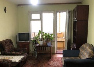 Продам 2-ком. квартиру, 45 м2, Мурманск, улица Генерала Щербакова, 14