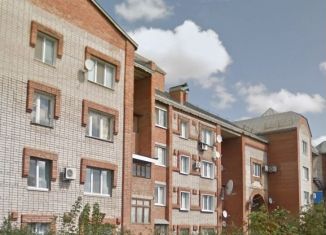 Продается 2-ком. квартира, 52 м2, Оренбургская область, Комсомольская улица, 107