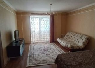 Сдается 1-ком. квартира, 62 м2, Татарстан, улица Ленина, 123