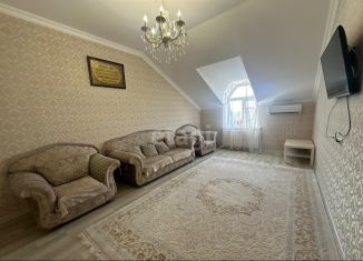 Продается 3-комнатная квартира, 95 м2, Дагестан, улица Каммаева, 28Ак1