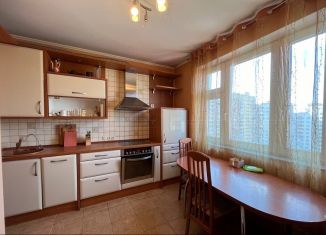 Аренда 3-комнатной квартиры, 73 м2, Татарстан, проспект Ямашева, 61