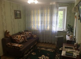 Продается 2-ком. квартира, 47 м2, Балаково, Комсомольская улица, 47