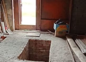 Продаю гараж, 30 м2, Чебаркуль, улица Суворова, 8