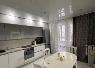 Продается 3-комнатная квартира, 72.9 м2, Казань, улица Александра Курынова, 10к1, ЖК Светлая Долина